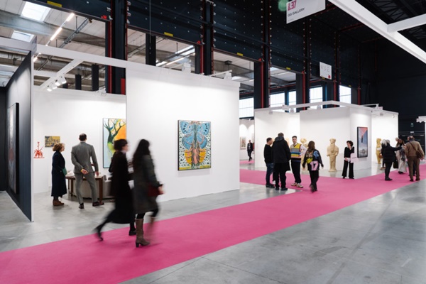 67 galleries at Art Antwerp 2023 BELGIUM - 14 > 17 December, 2023 @artantwerpfair