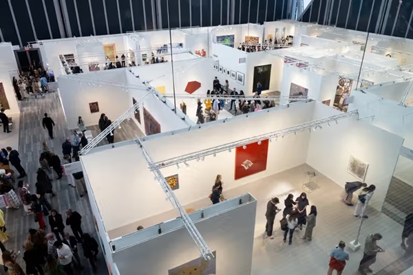 Frieze Art Fair 2025, New York U.S.A. -  May 7 > 11, 2025 @friezeofficial