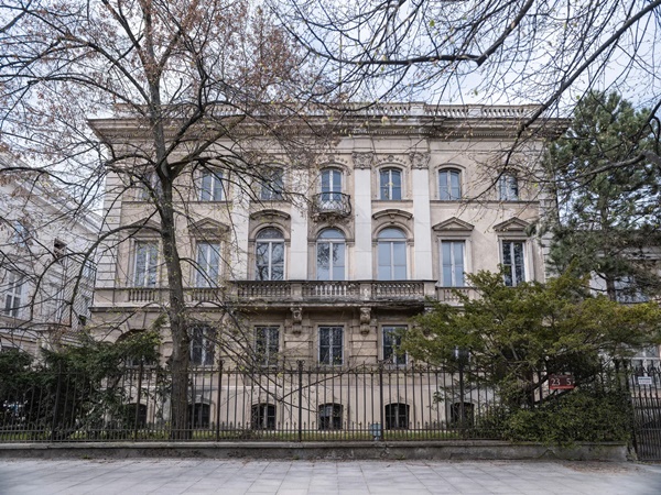click to enlarge- double click to reduce NADA Villa Warsaw 2024 - May 16 > 19, 2024 @newartdealers
